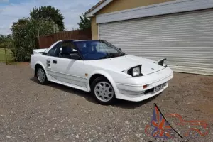 TOYOTA MR2 MK1 T BAR ONLY 33,000 MILES. ONE FORMER KEEPER