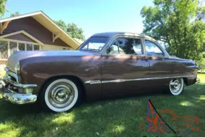 1950 Ford Deluxe club coupe