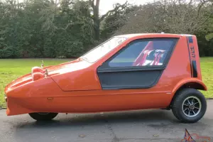 1972 Reliant Bond Bug three wheeler, in show condition.