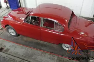 Restored and Painted Rolling Jaguar Stype Shell. (1963-1968).  PRICED TO SELL!