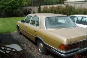 Mercedes Benz 350 SE in VIC