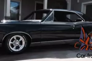 1967 Pontiac Le Mans Photo