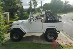 V8 FJ40 TOYOTA LANDCRUISER 1973 SOFT TOP CONVERTIBLE