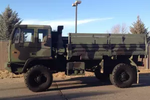 LMTV M-1078 Military Cargo truck w. Caterpillar engine. FMTV 1995