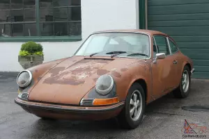  Porsche 911T 2.4L coupe Brown 1972 LHD classic restoration project 