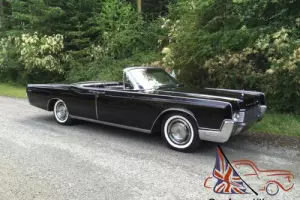 1967 Lincoln Continental Photo