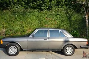 1983 Mercedes Benz 300 D W123 - EXCELLENT CONDITION