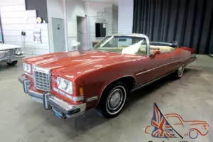 1974 Pontiac Grand Ville Photo