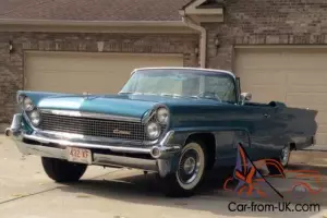 1959 Lincoln Continental Photo
