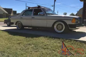 1984 Mercedes-Benz 300-Series