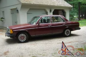 1983 Mercedes-Benz 200-Series