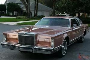ELEGANT ORIGINAL SURVIVOR - 1978 Lincoln Mark V Coupe-  32K ORIG MI
