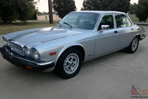 Jaguar : XJ6 Series III