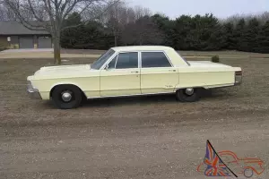 1967 Chrysler New Yorker