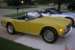 Triumph : TR-6 Base