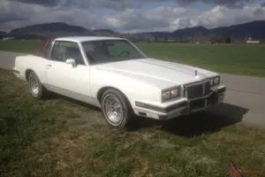 Pontiac: Grand Prix LJ