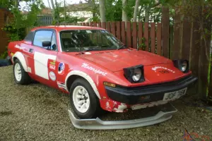 Triumph tr8 rally car