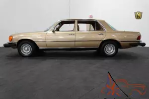 1980 Mercedes-Benz 400-Series