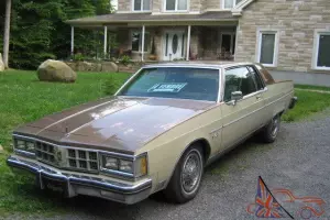 Oldsmobile : Ninety-Eight 98 Regency