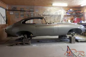 Jaguar : E-Type leather