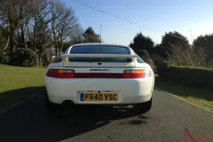  1989 PORSCHE 928 GT WHITE manual. (Genuine gt not s4) 