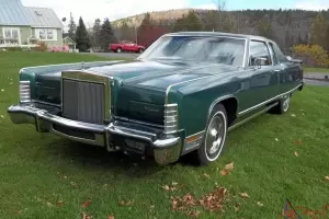 1977 Lincoln Town Car 2 Door Coupe