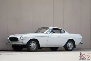 1966 Volvo P1800S - NO RESERVE - Great “Barnfind” Example to Restore!