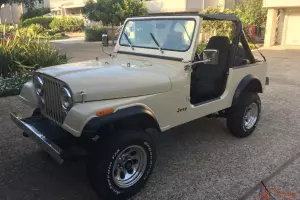 Jeep : CJ Base/Renegade