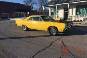 1968 Plymouth Road Runner Photo