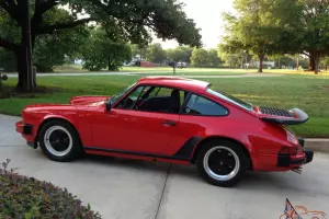1986 PORSCHE 911 -