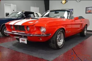 Ford : Mustang Convertable