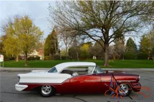 1957 Oldsmobile Eighty-Eight Holiday Hardtop
