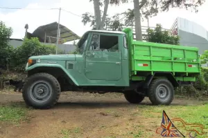 TOYOTA LAND CRUISER PICK UP HJ45/ FJ45 *DIESEL*