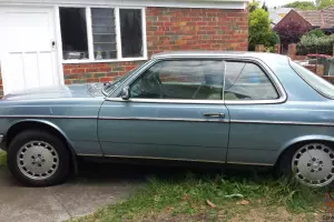 Merdes Benz 280 CE 1979 2D Coupe 4 SP Automatic 2 7L Electronic F INJ in Hampton, VIC