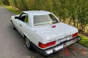 1987 Mercedes-Benz SL-Class 560 SL