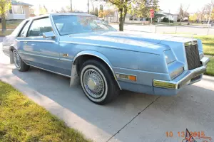 Chrysler : Imperial 2 door