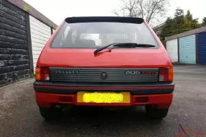  CLASSIC ORIGINAL 1989 PEUGEOT 205 GTI RED low mileage 62000 NOT hilux no swap 