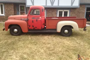 1953 International harvester truck  R110