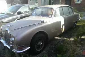  1966 JAGUAR S TYPE GOLD 
