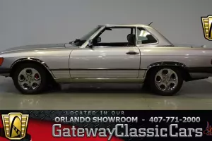 1989 Mercedes-Benz SL-Class Photo