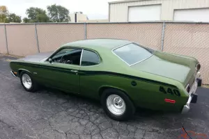 Plymouth : Duster 440