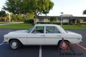 1970 Mercedes-Benz 200-Series