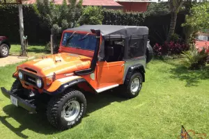 Toyota : Land Cruiser FJ40