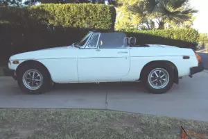1976 Mg MgB MarK IV-ALPINE WHITE-Great on Gas-AFFORDABLE-sexy-FuN CONVERTIBLE