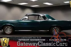 1965 Pontiac Tempest Photo
