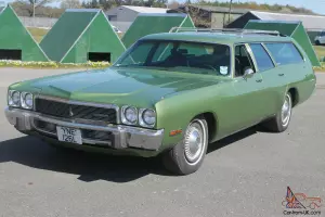 PLYMOUTH FURY SPORT SUBURBAN STATION WAGON