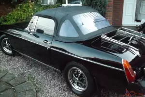  1976 MG B BLACK 