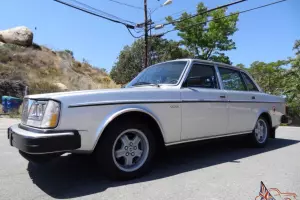 80 Volvo 264GLE 264 GLE 260 Sedan 6 Cyl PRV 5-Speed Manual Overdrive 240 264 GLE