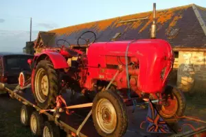PORSCHE SINGLE CYLINDER DIESEL AIRCOOLED TRACTOR  1959 108L