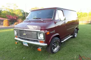 1977 CHEVY SHORTIE CUSTOM VAN G10